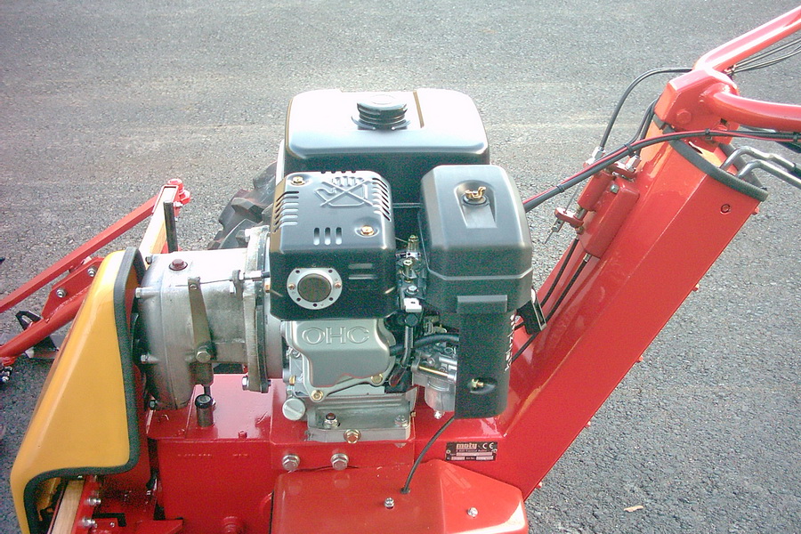 Motorumbau auf Robin-Subaru 9 PS